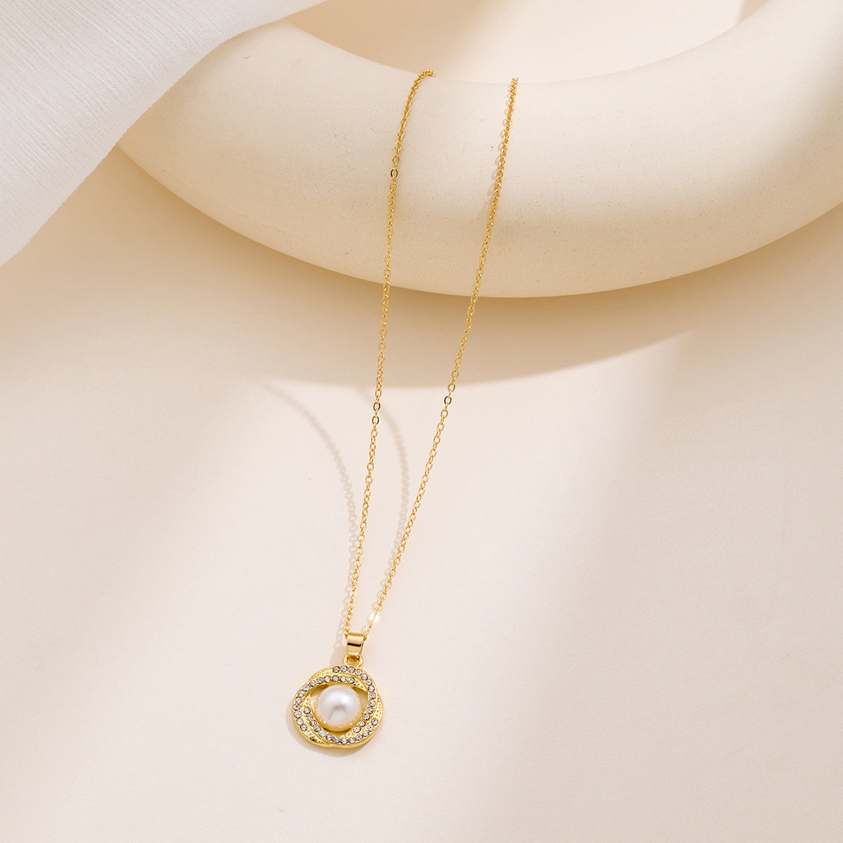 Wholesale Flash Diamond Titanium Steel Necklace