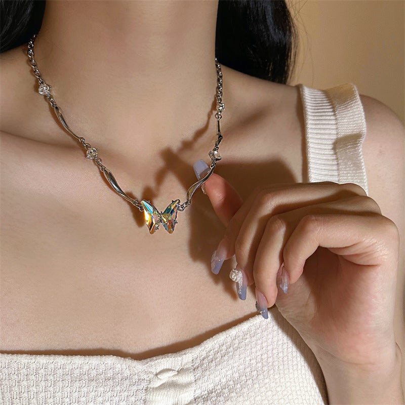 Wholesale Gradient Butterfly Pendant Necklaces Choker Necklaces ACC-NE-Qiuy002
