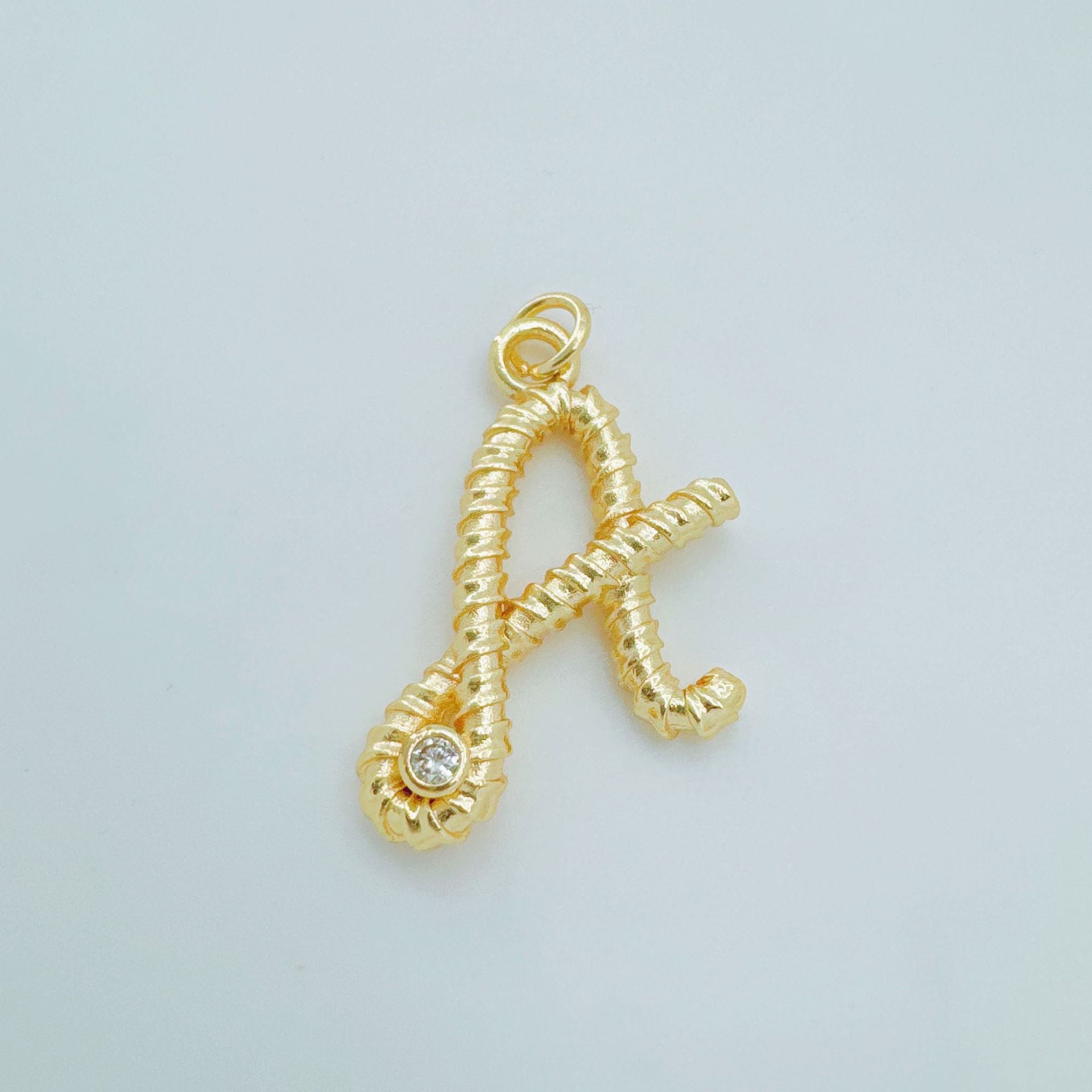 Wholesale Gold Plated Copper 26 Letter Alphabet Pendant,  Trendy Hip-Hop Jewelry Accessory for Everyday Gift