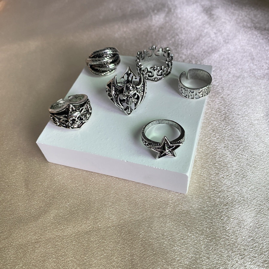 Wholesale punk totem skull crown ring set