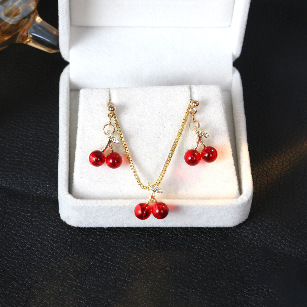 Wholesale Vintage Diamond Pomegranate Cherry Pendant Necklace Earrings Jewelry Set  ACC-NE-MDD003