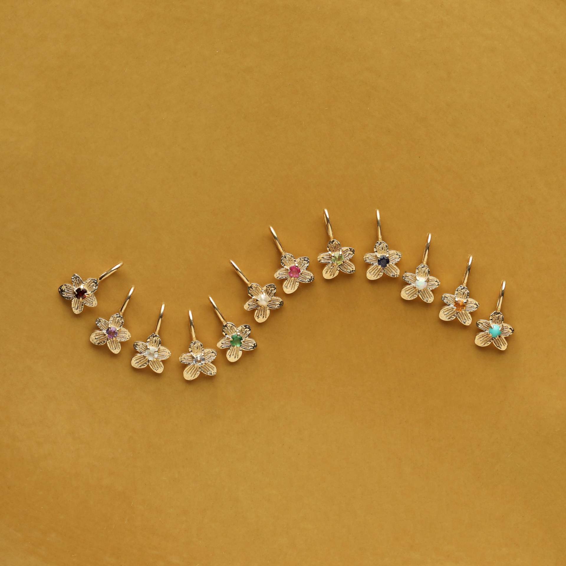 Wholesale December flower zircon pearl pendant green gemstone love Pendant