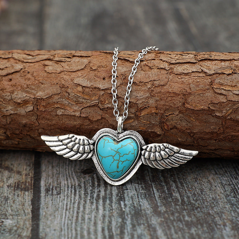 Wholesale Bohemian Gothic Heart Turquoise Wings Alloy Pendant Necklace Fashion Accessory