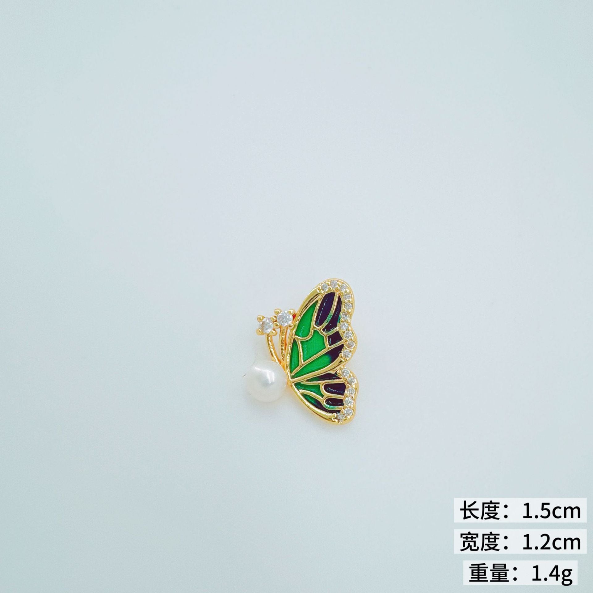 Wholesale Gold Plated Copper Butterfly Pendant Necklace,  Stylish Fashion Accessory for Women,  Gift