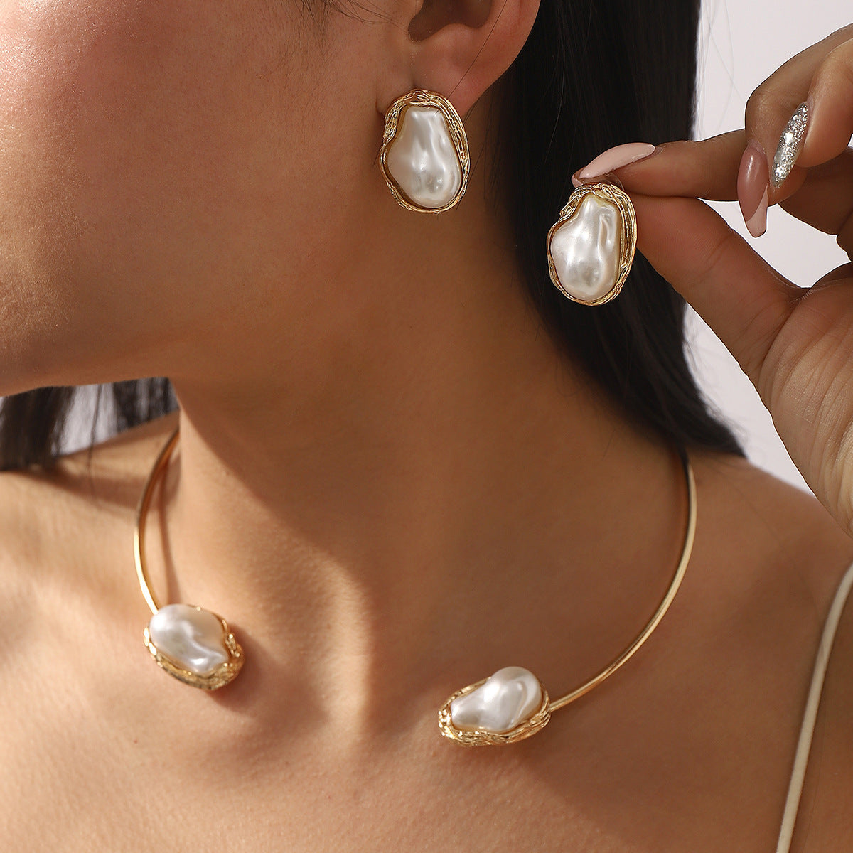 Wholesale Alloy Flower Exaggerated Irregular Pearl Geometric Earrings Ring Collar Bracelet