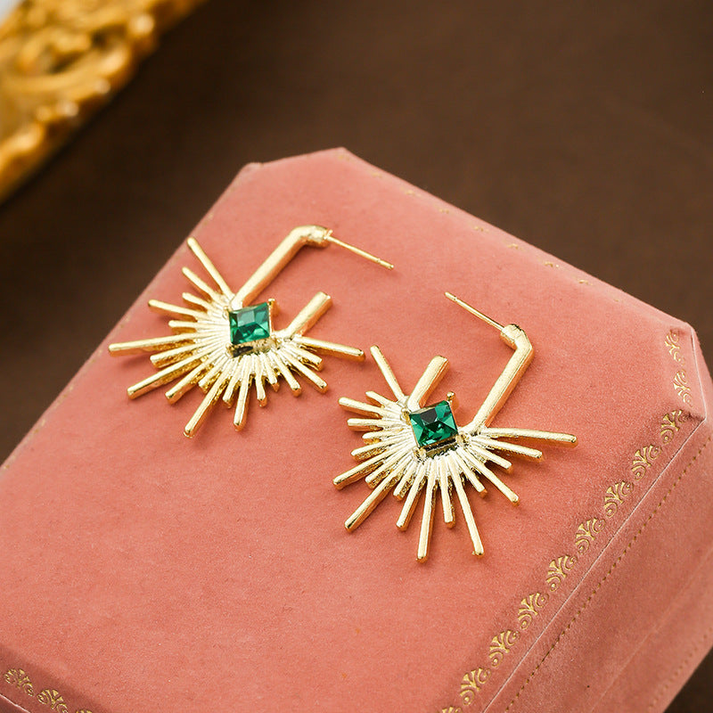 Wholesale Stylish Alloy Sun Earrings,  European American Design,  Hollow Out Inlaid,  Fashion Jewelry Accessory for Women