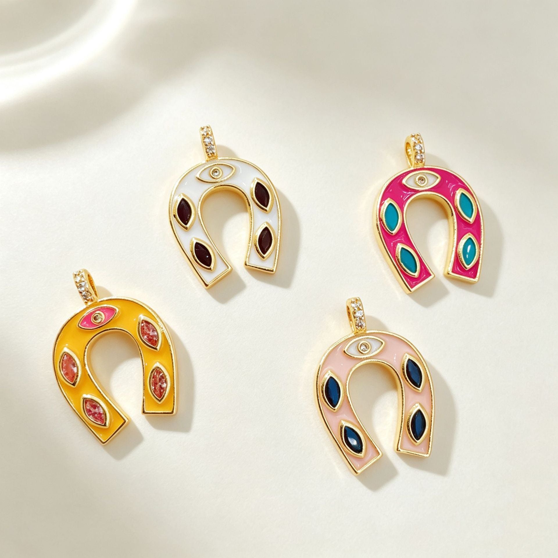 Wholesale Copper 18K Gold Plated U-Shaped Zircon Necklace Fashion Accessory