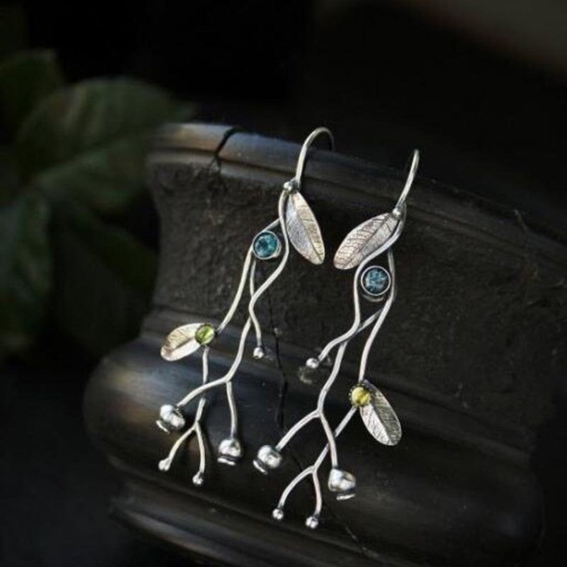 Wholesale Ethnic Style Old Plant Leaf Diamond Earrings
