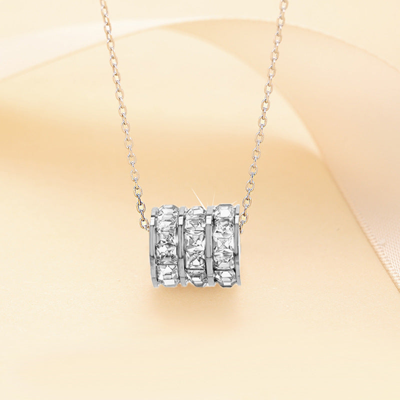 Wholesale  Light Luxury Design Clavicle Chain All-match Square Diamond Titanium Steel Necklace