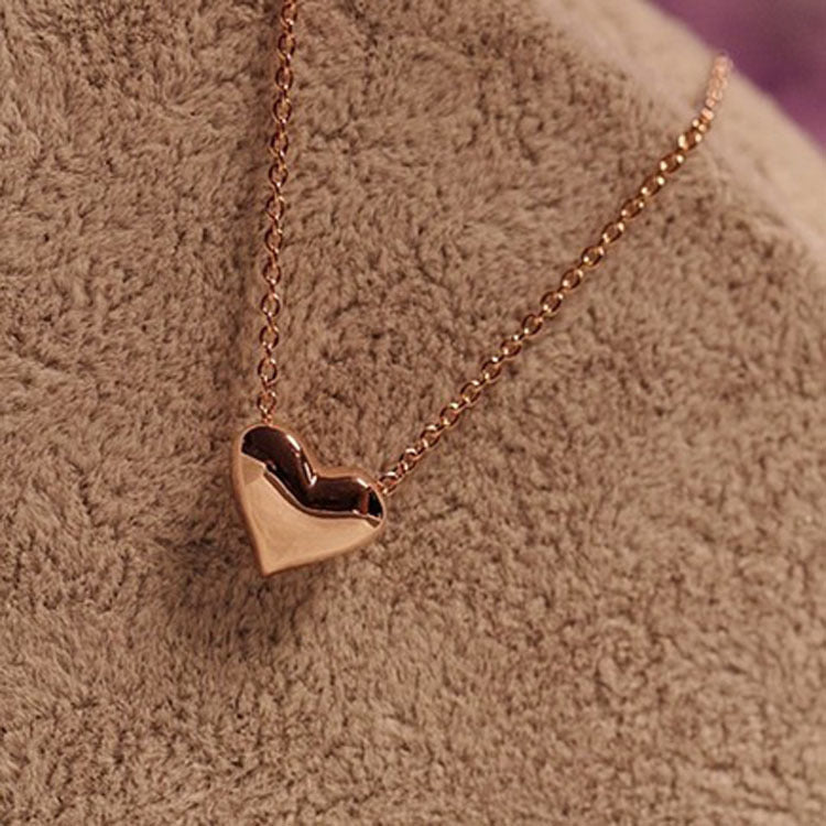 Wholesale cute short gold love necklace