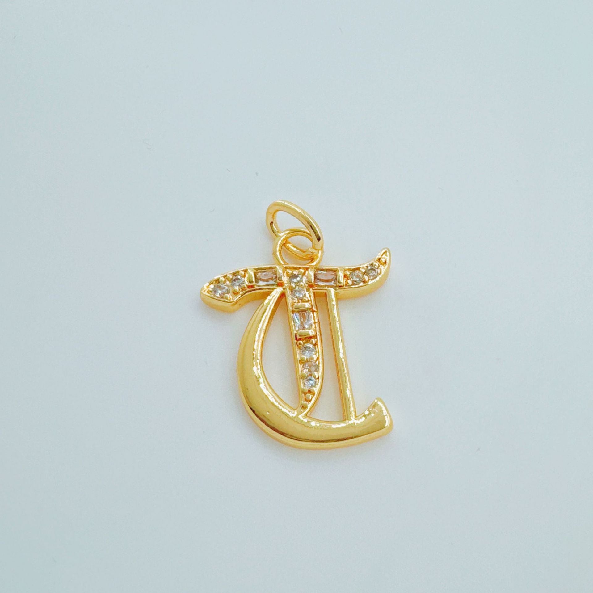 Wholesale Copper Gold-Plated Ice Sugar Letter Pendant Necklace European American Style Fashion Jewelry Accessory for Women