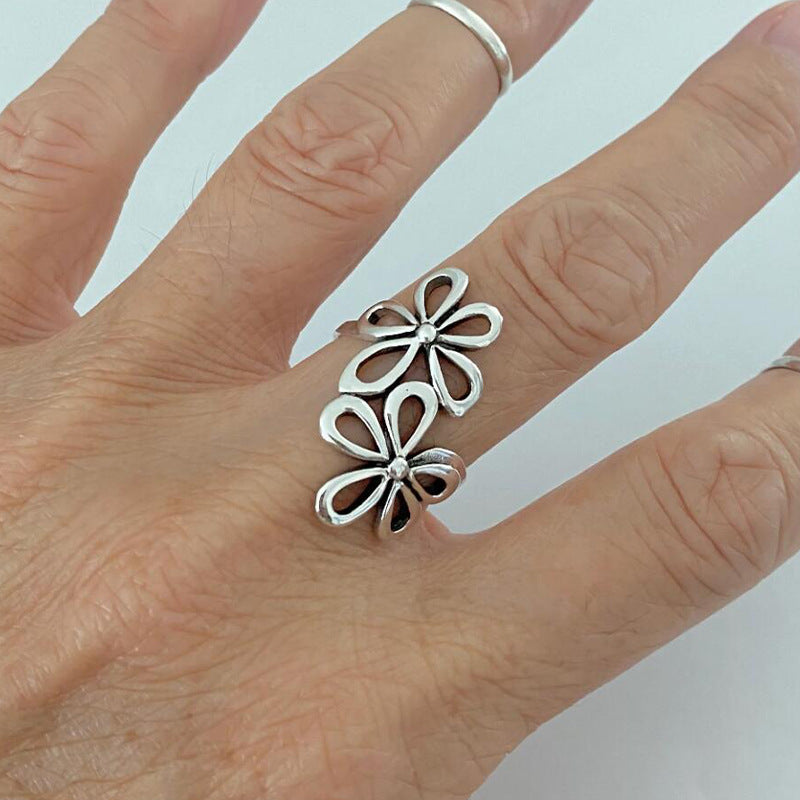 Wholesale Silver Alloy Vintage Hollow Flower Open Ring Jewelry Accessory for Women