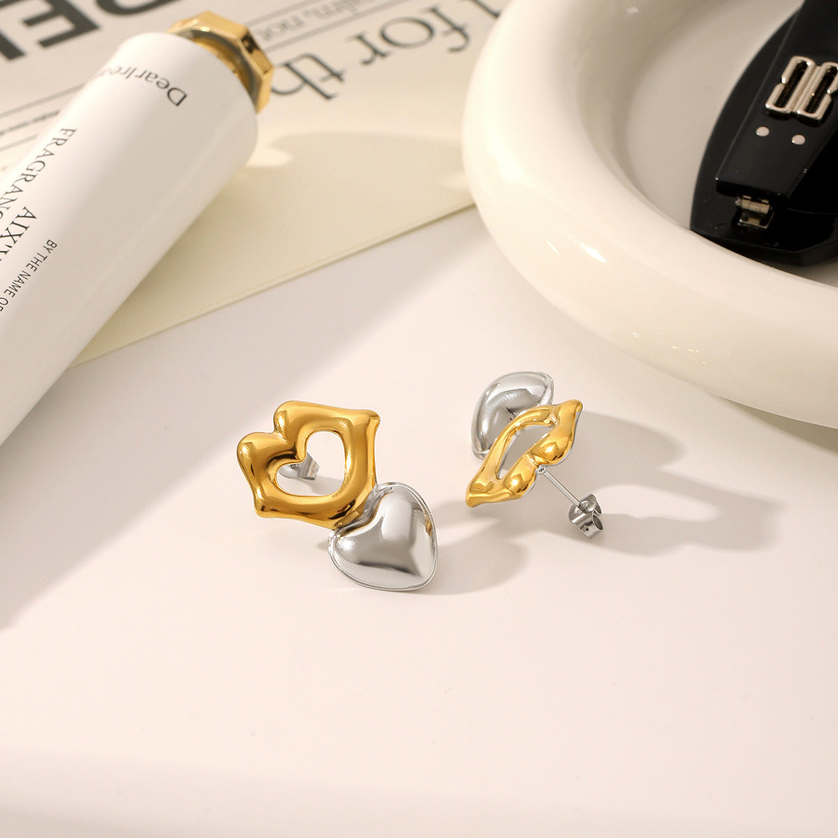 Wholesale  sexy lips heart-shaped titanium steel earrings