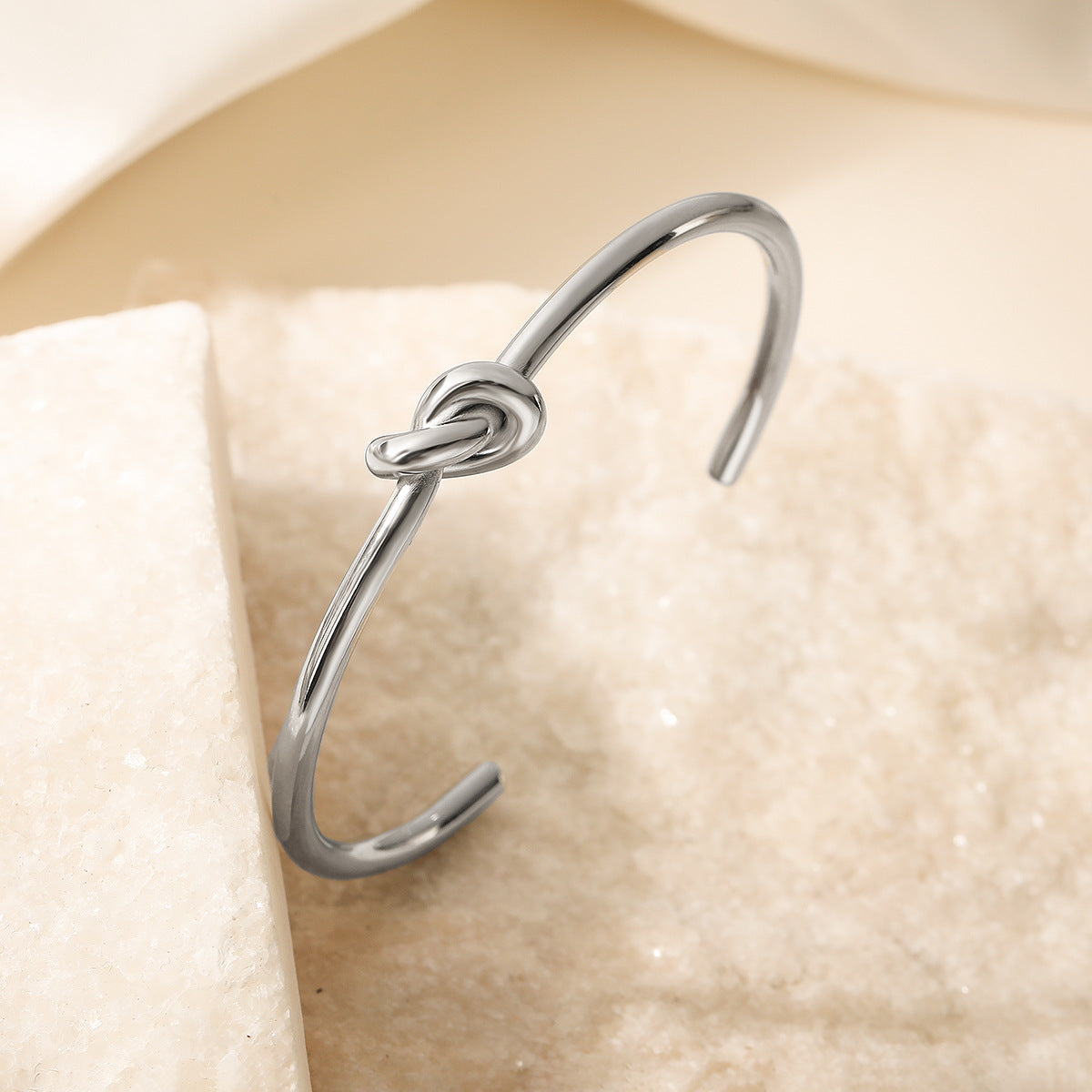 Wholesale 18K gold plated love knot open stainless steel bracelet