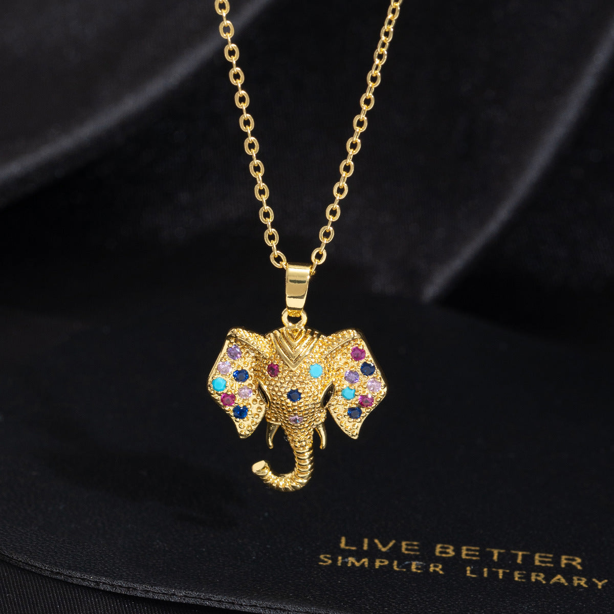 Wholesale Light Luxury Copper Zircon Elephant Pendant Choker Necklace For Women Fashion Accessory Gift Boutique Resale