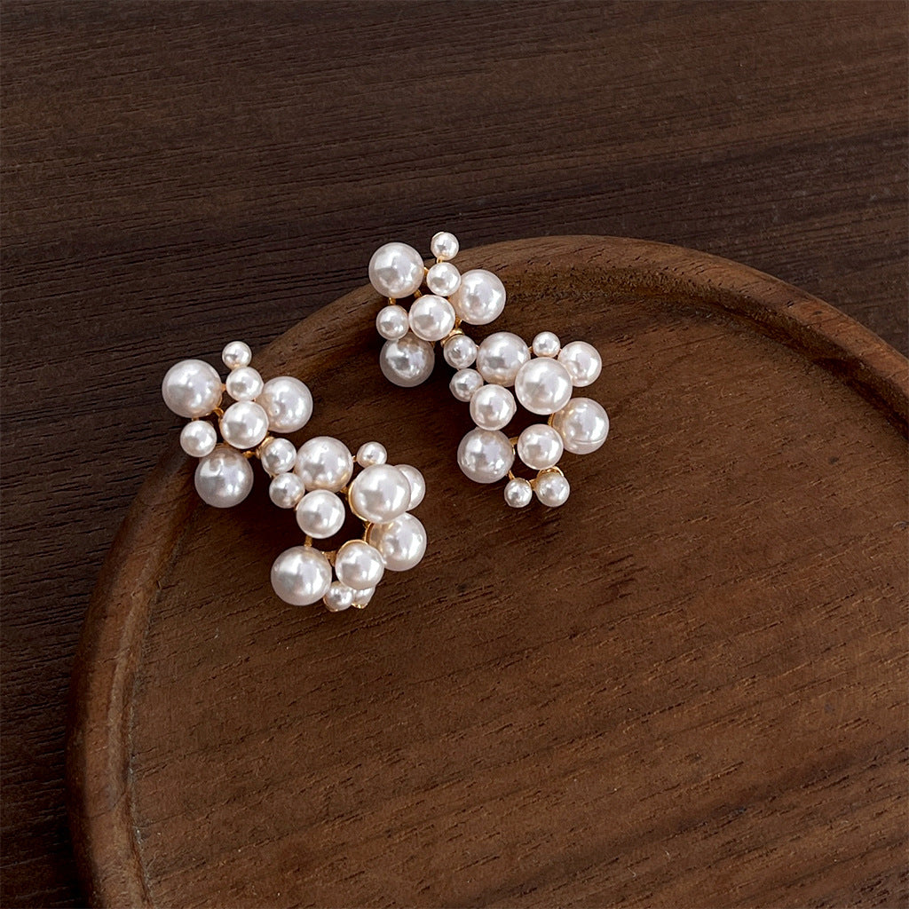 Wholesale White Camellia Heart Shape Flower Earrings for Party Wear Fashion Accessory
