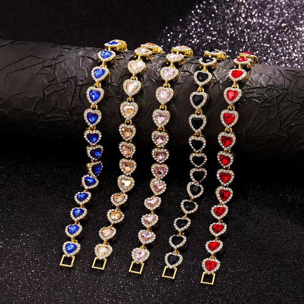 Wholesale Women' s Heart Bracelet White Red Love Heart Fashion Jewelry Accessory Gift