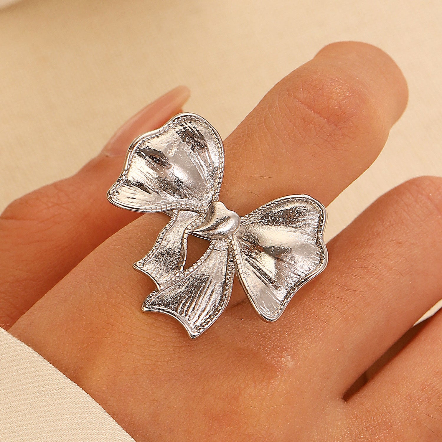 Wholesale retro metal bow ring micro-inlaid pink zircon  ring f