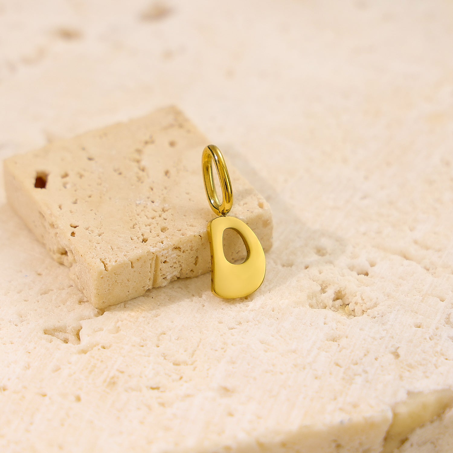 Wholesale Stainless steel 26 English small letter pendant