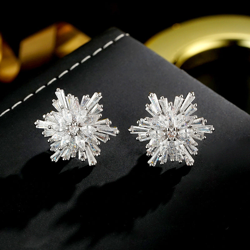 Wholesale  Snowflake Zircon Inlaid Exquisite Earrings