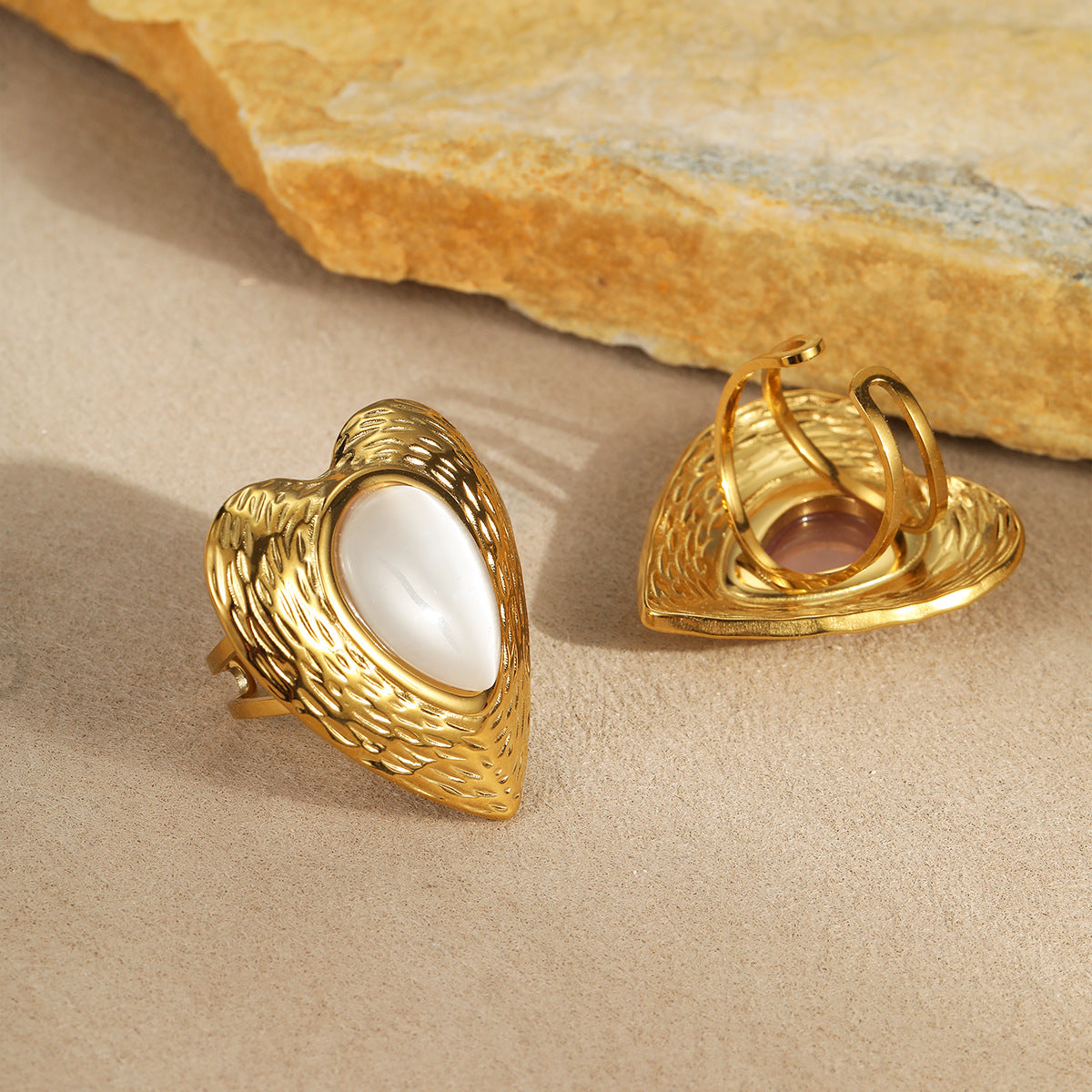 Wholesale exaggerated retro love stainless steel  ring cat's eye stone open ring