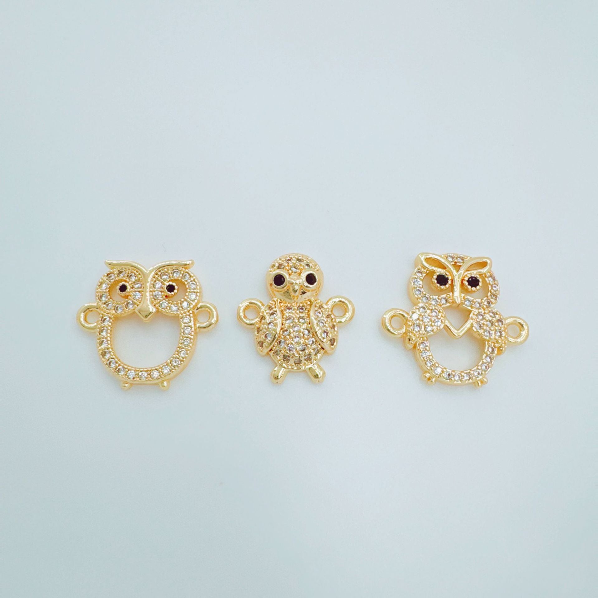 Wholesale 18K Gold Plated Copper Owl Swallow Pendant Charm - Trendy Jewelry Accessory for DIY Necklace Bracelet Making