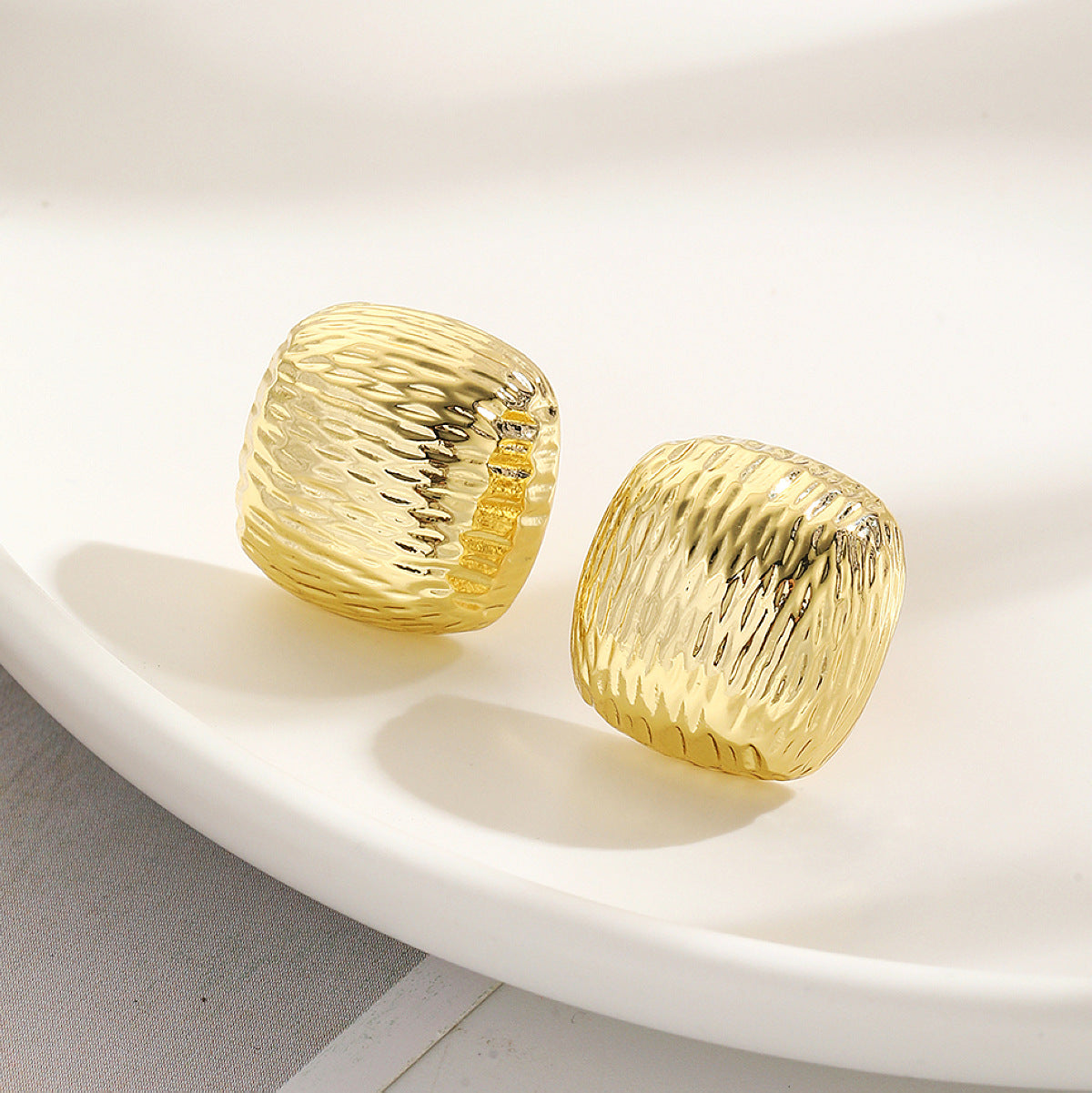 Wholesale  earrings  metal water drop earrings