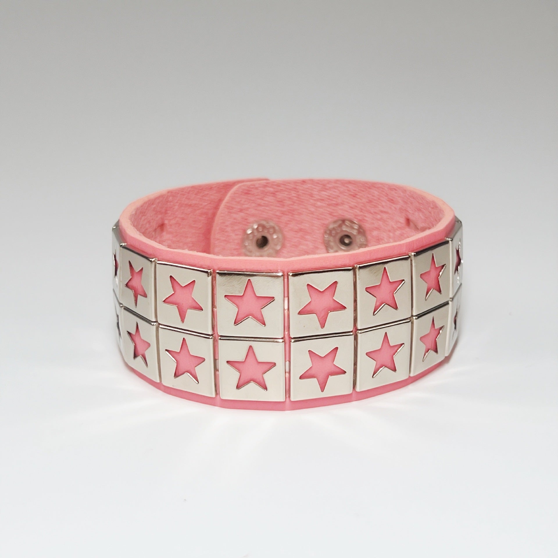 Wholesale Punk Style Leather Bracelet with Five-Pointed Star Rivet for Couples Men' s Fashion Accessory