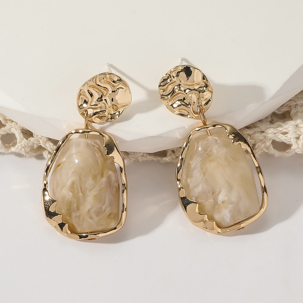 Wholesale Vintage Resin Earrings Silver Pin Elegant Earrings