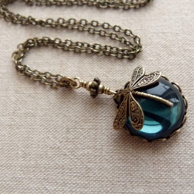 Wholesale Retro Dragonfly Green Crystal Pendant Necklace For Women Bohemian Party Chic Jewelry Gift