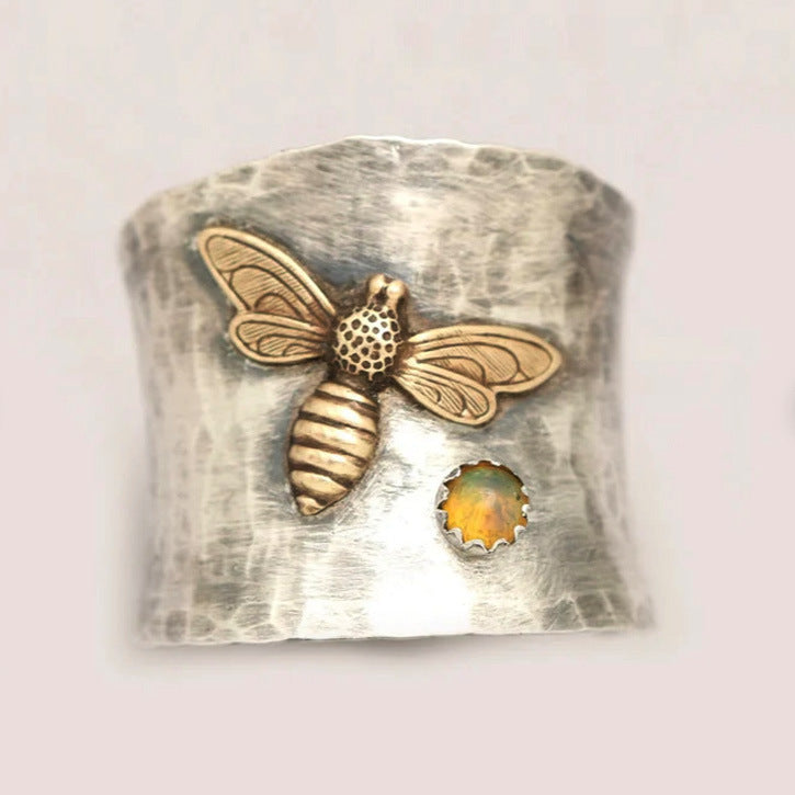 Wholesale  retro  ring bee butterfly flower leaf relief ring