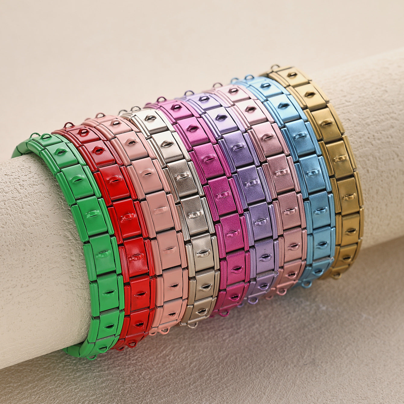 Wholesale 10pcs Colorful Matte Buckle Italian Stainless Steel Jewelry Elastic Bracelet for Men and Women