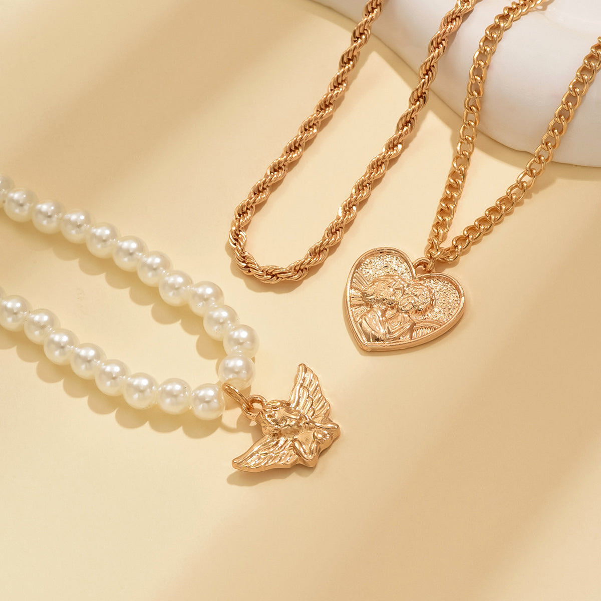 Wholesale heart angel pendant necklace