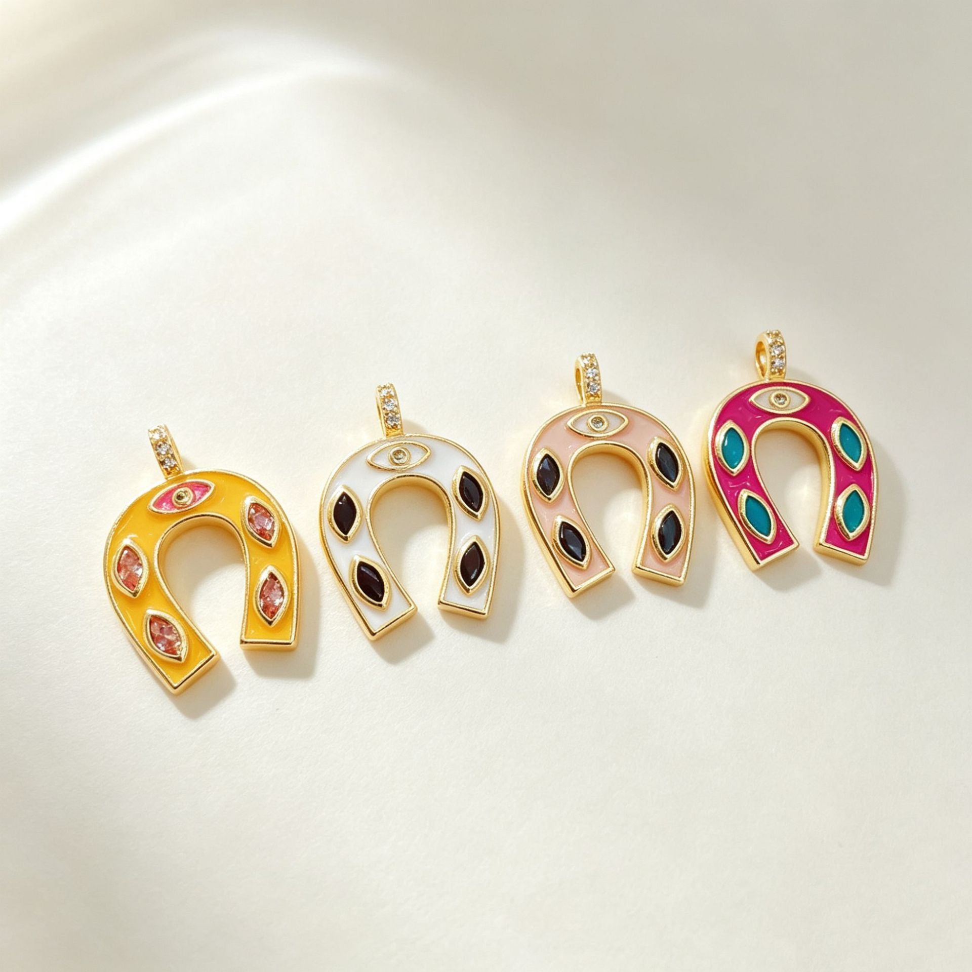 Wholesale Copper 18K Gold Plated U-Shaped Zircon Necklace Fashion Accessory