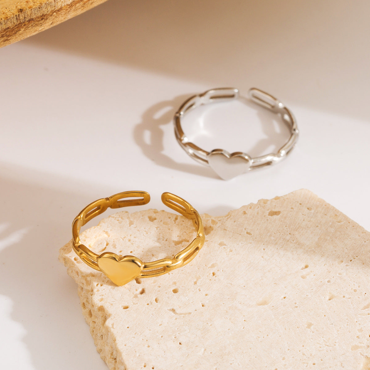 Wholesale Sweet Heart Cut Out Chain Stainless Steel Ring