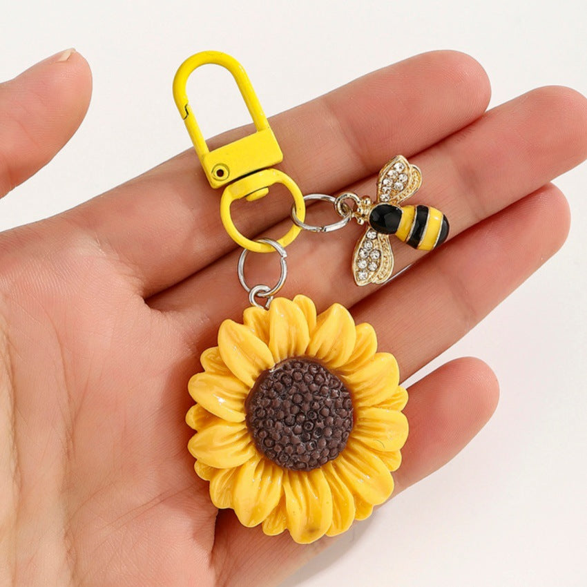 Wholesale Stylish Resin Sunflower Keychain,  Cute Phone Accessory for Everyday Use