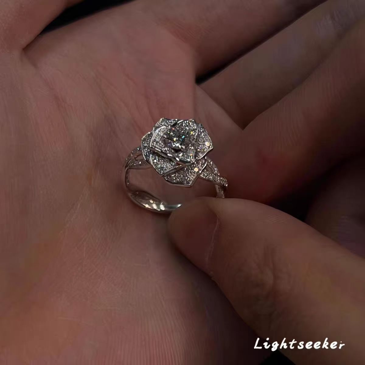 Wholesale French Vintage Ring Alloy with Zircon Jewelry Accessory