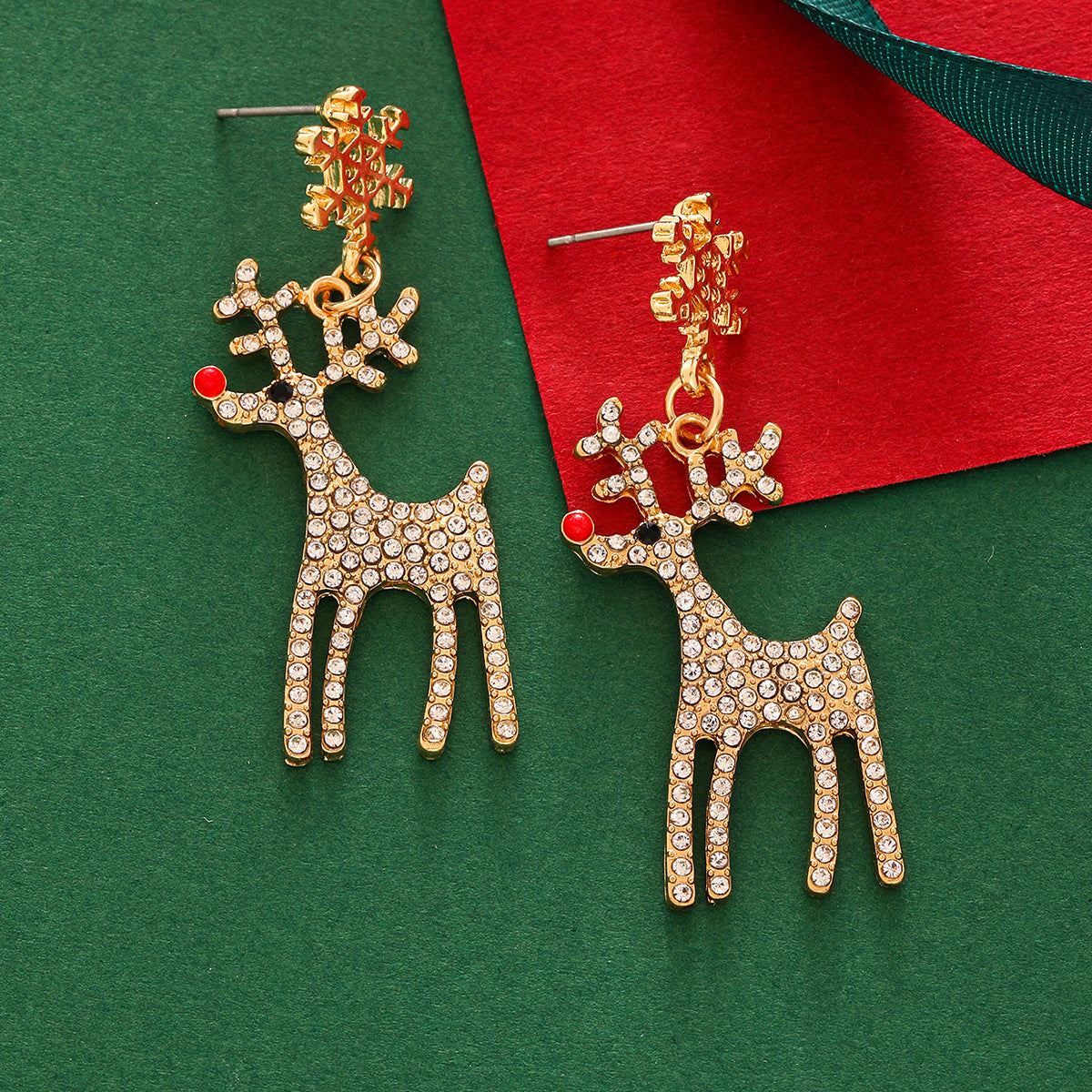 Wholesale Christmas Snowflake Elk Earrings Chic Gold Alloy Rhinestone Studs Fashion Jewelry Accessory For Women Boutique Gift