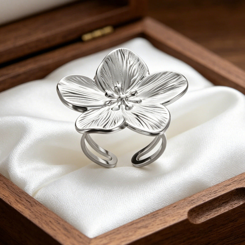 Wholesale Gold-Plated Copper Flower Bracelet &  Ring Set - Fashion Jewelry Accessory for Resale