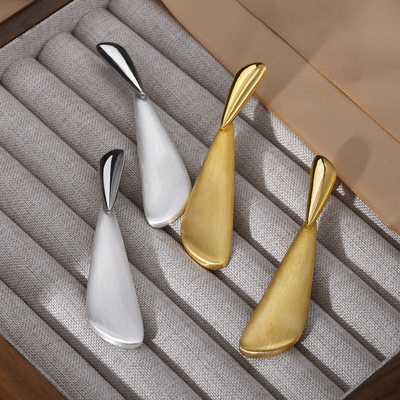 Wholesale  Drop Earrings  Light Luxury High-end Sense Earrings