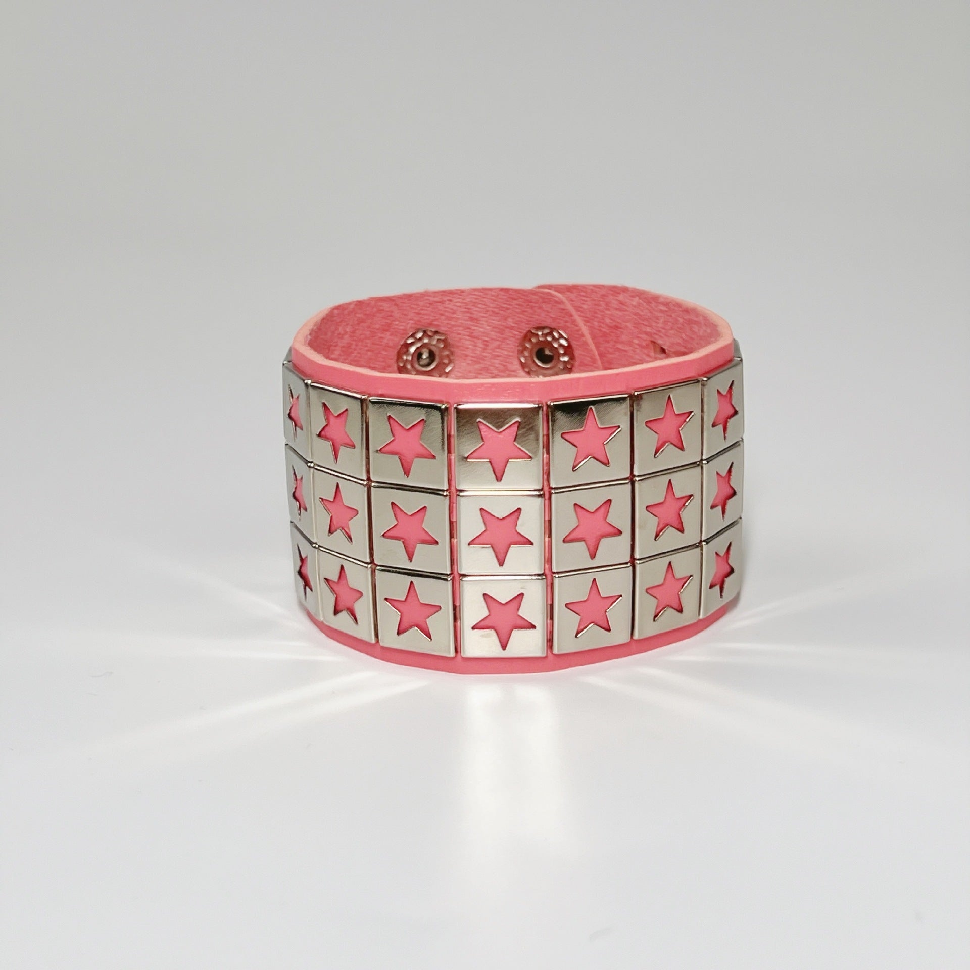 Wholesale Punk Style Leather Bracelet with Five-Pointed Star Rivet for Couples Men' s Fashion Accessory