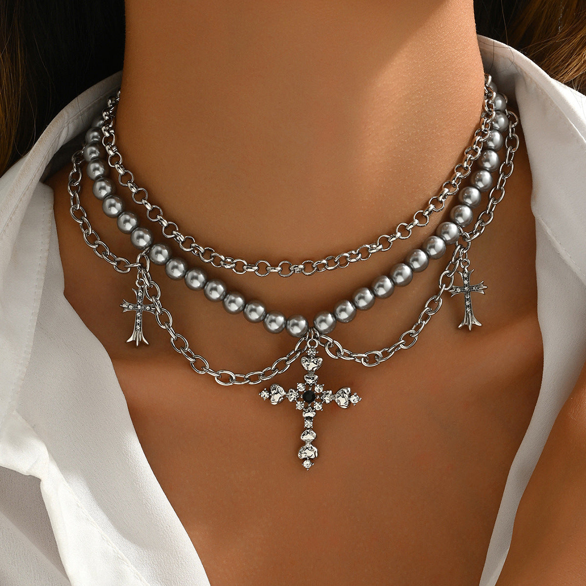 Wholesale  Gothic Light Luxury Fashion Micro-inlaid Rhinestone Cross Pendant Necklace