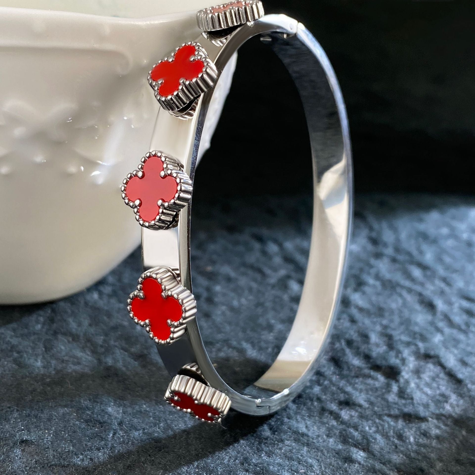 Wholesale Titanium Steel Plated 18K Gold High-end Luxury Bracelet ACC-BT-YuXun008