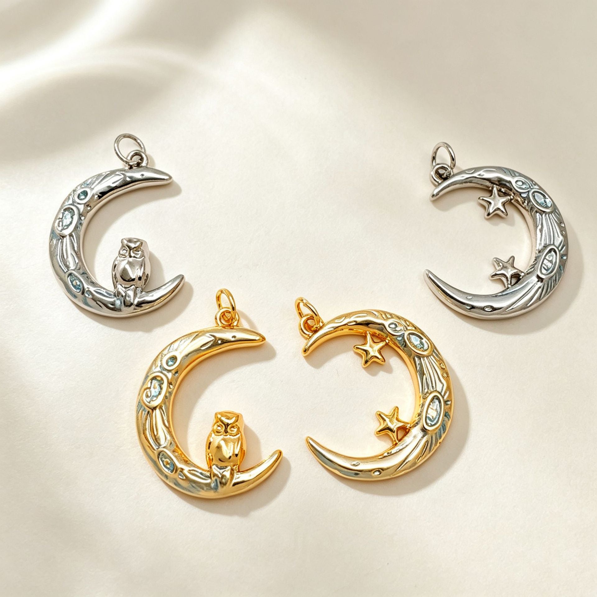 Wholesale Gold Plated Copper Crescent Moon Pendant Necklace Fashion Accessory Gift