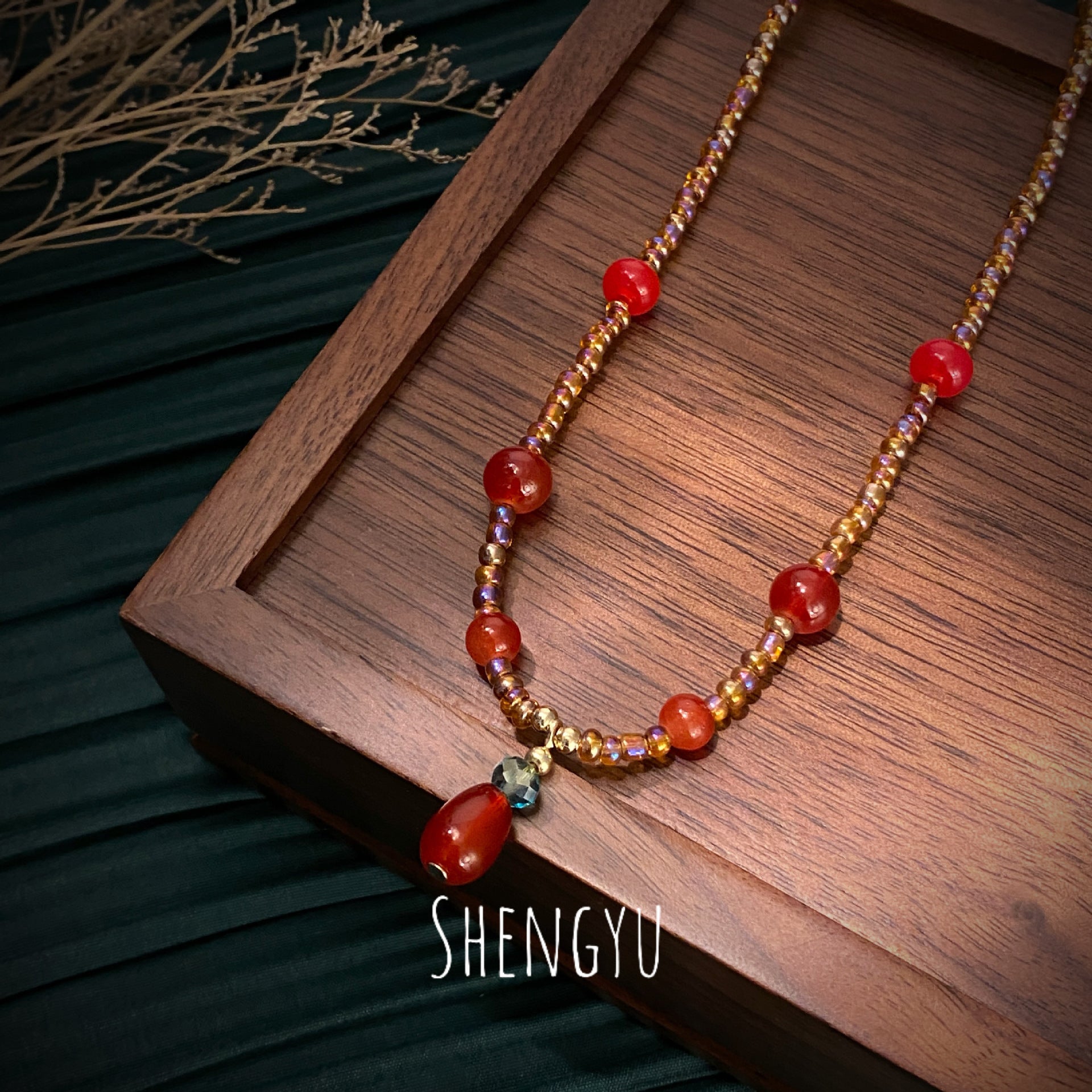 Wholesale Alloy Vintage Sunflower Necklace