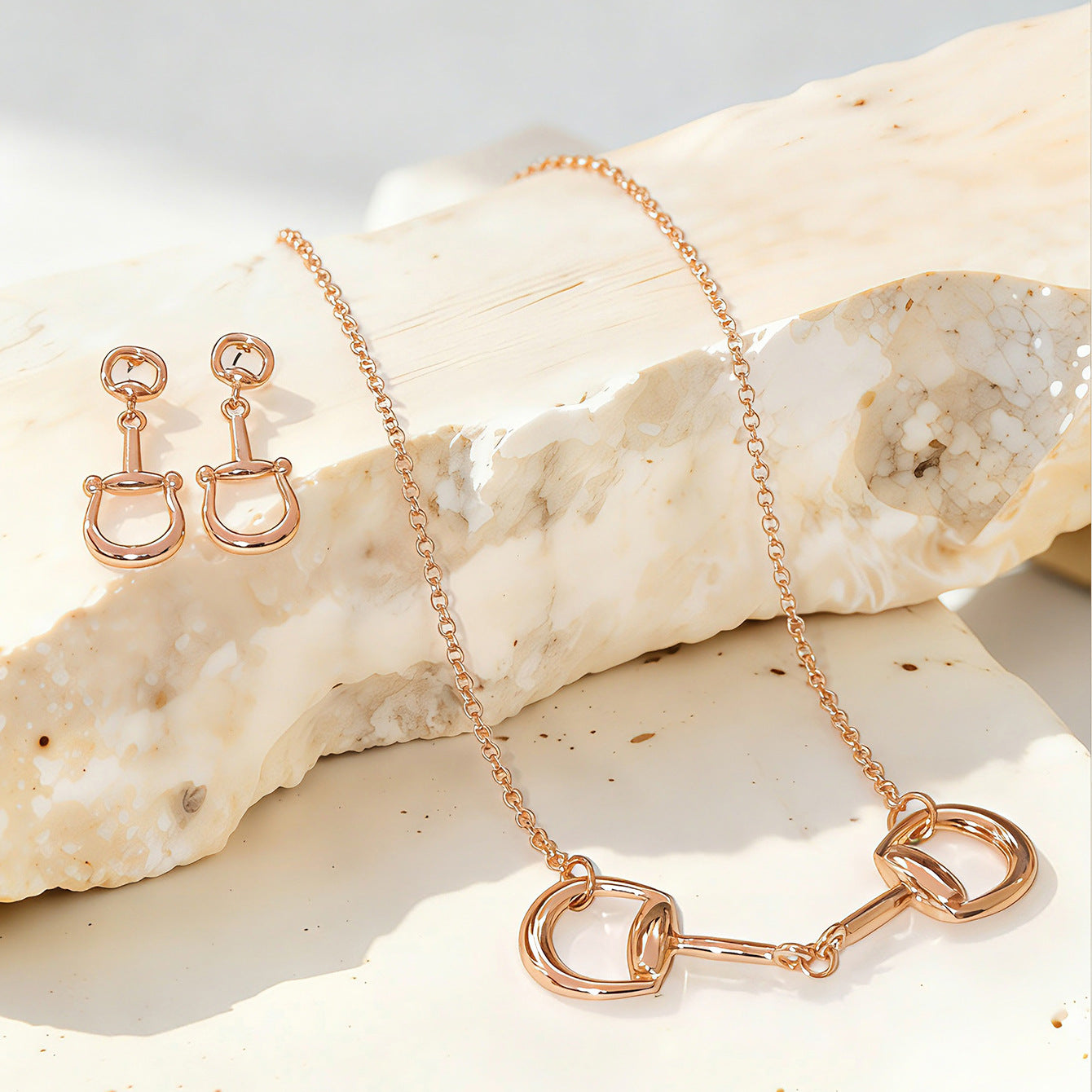 Wholesale Trendy Women S Zinc Alloy Necklace Earring Set Horseshoe Buckle Design Gold Blue Stone Snake Chain Jewelry Accessory