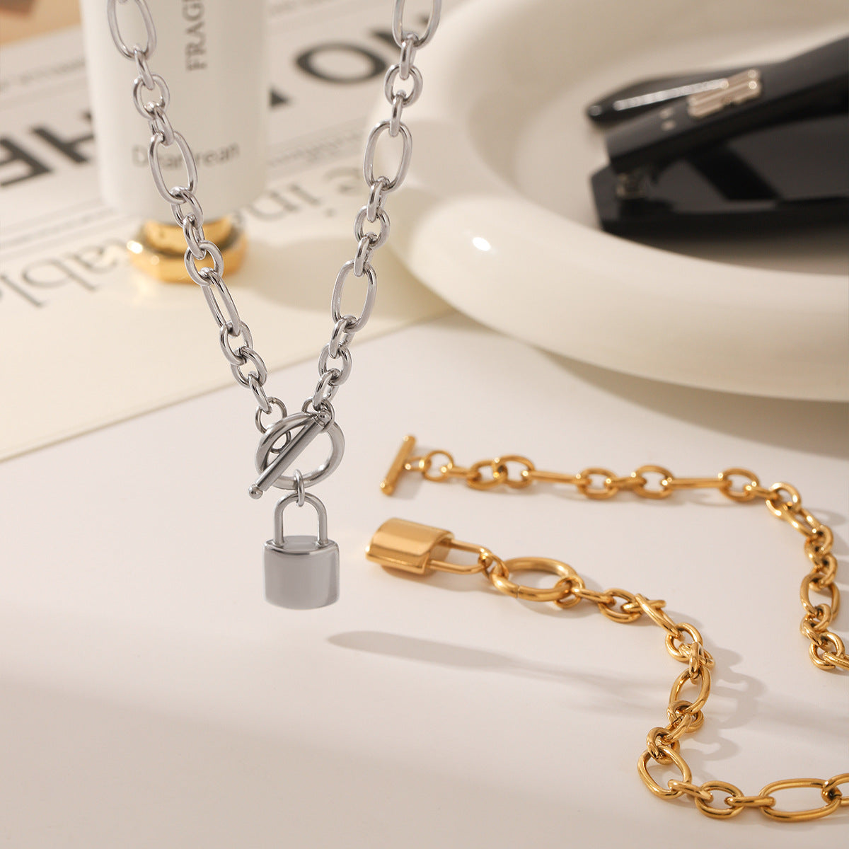 Wholesale Stainless Steel 18K Gold OT Buckle Lock  Pendant Necklace