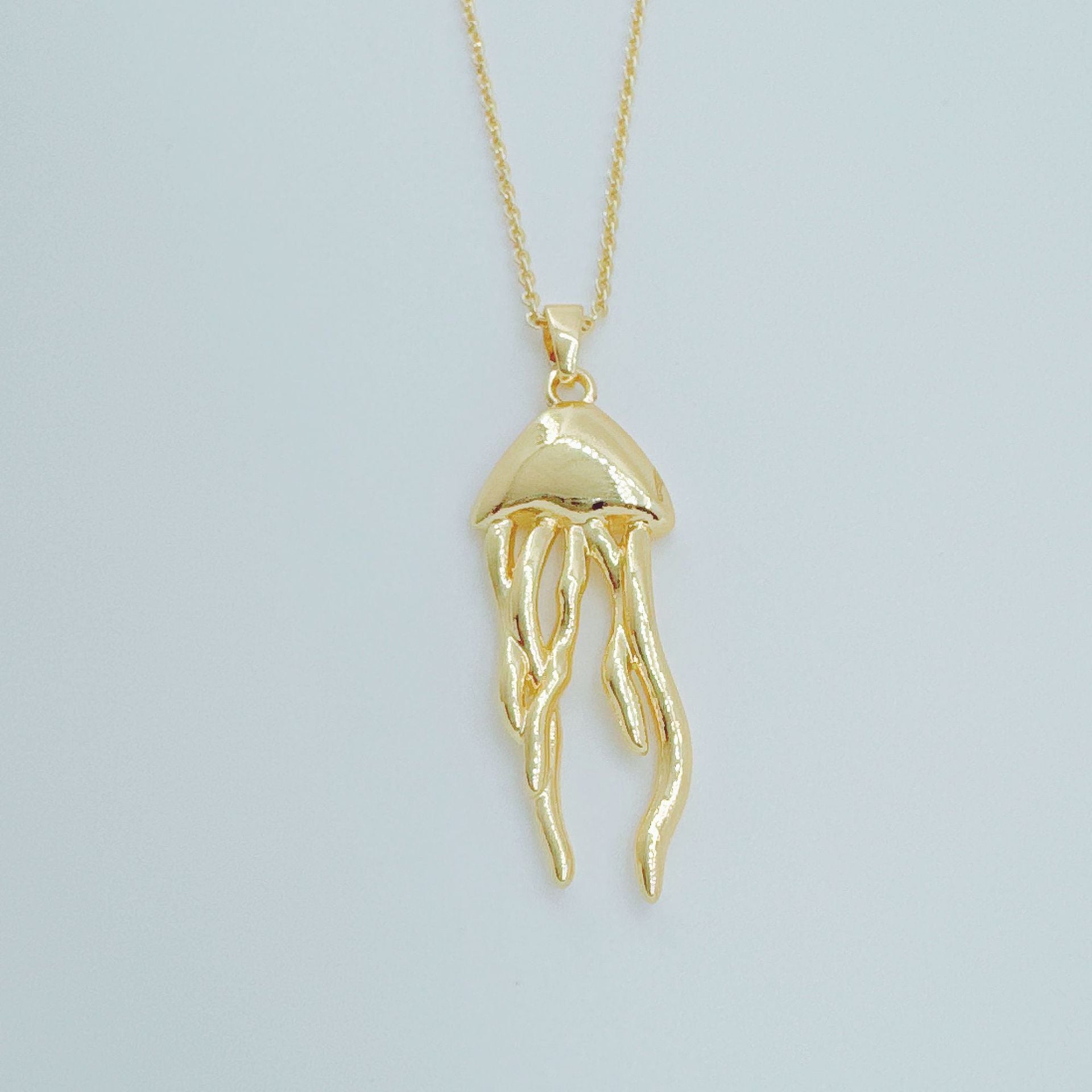 Wholesale Copper Electroplated Sea Life Pendant Necklace European American Style Fashion Accessory for Women