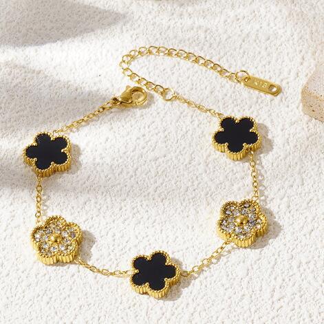 Wholesale Electroplated Stainless Steel Lucky Clover Bracelet - Modern Minimalist Fashion Accessory for Gift or Boutique Resale