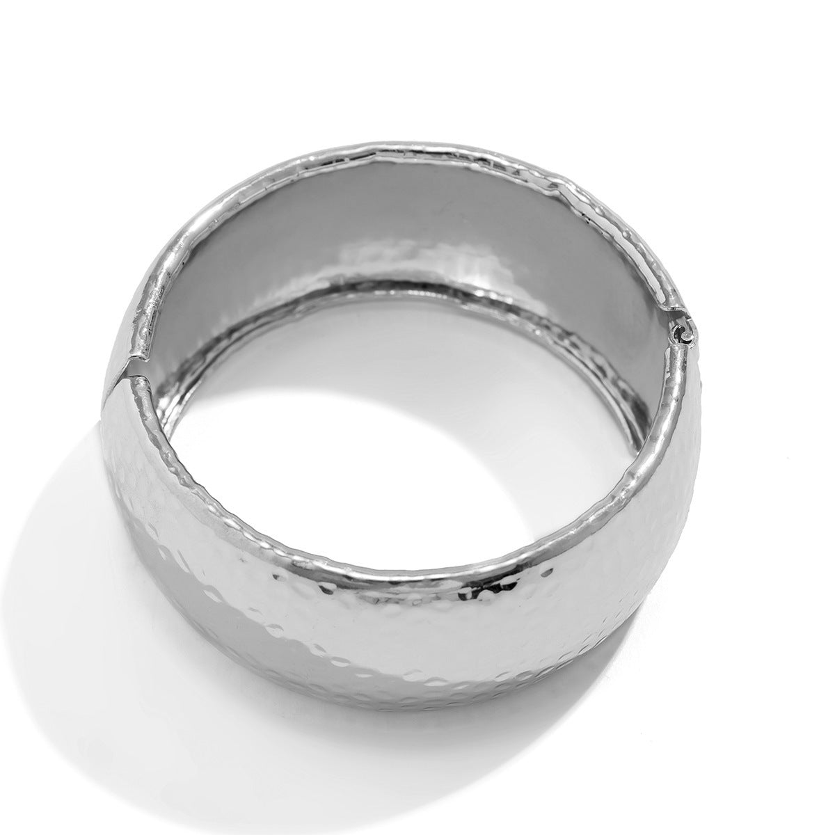 Wholesale Chic Gold Alloy Round Bangle Bracelet For Women Everyday Wear Jewelry Accessory